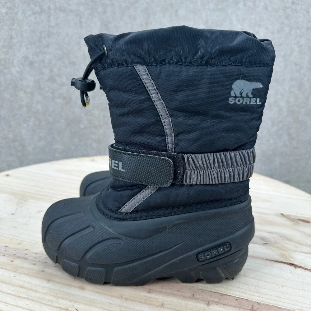 Sorel flurry winter